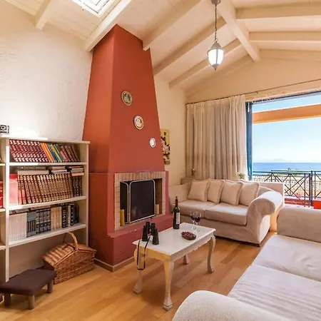 Sunrise By The Sea Apartment